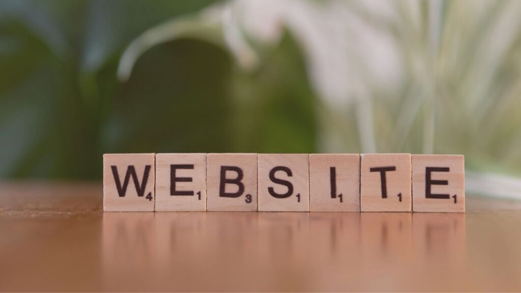 What Is تحميلات برو?